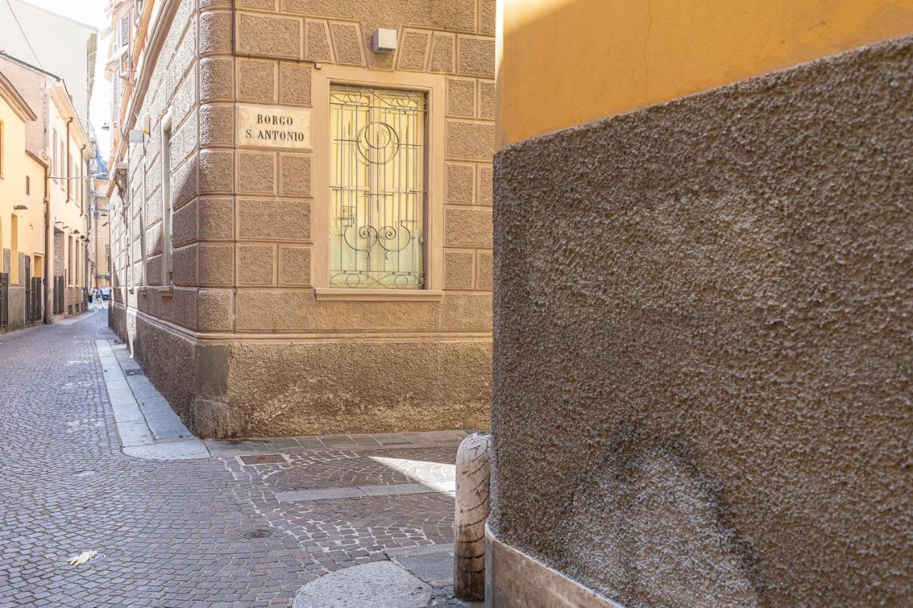 Cattedrale Parma Apartment Bagian luar foto