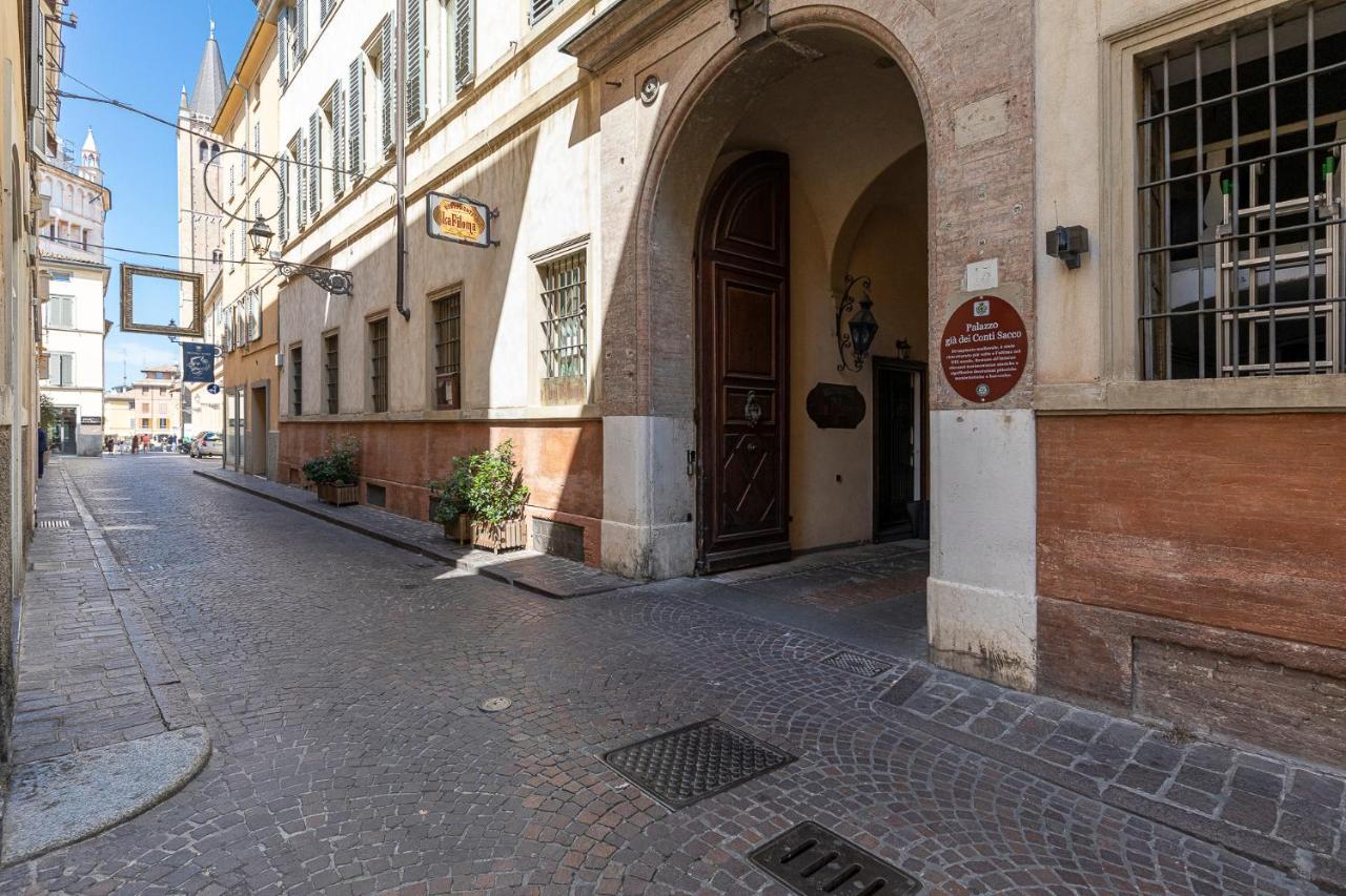 Cattedrale Parma Apartment Bagian luar foto
